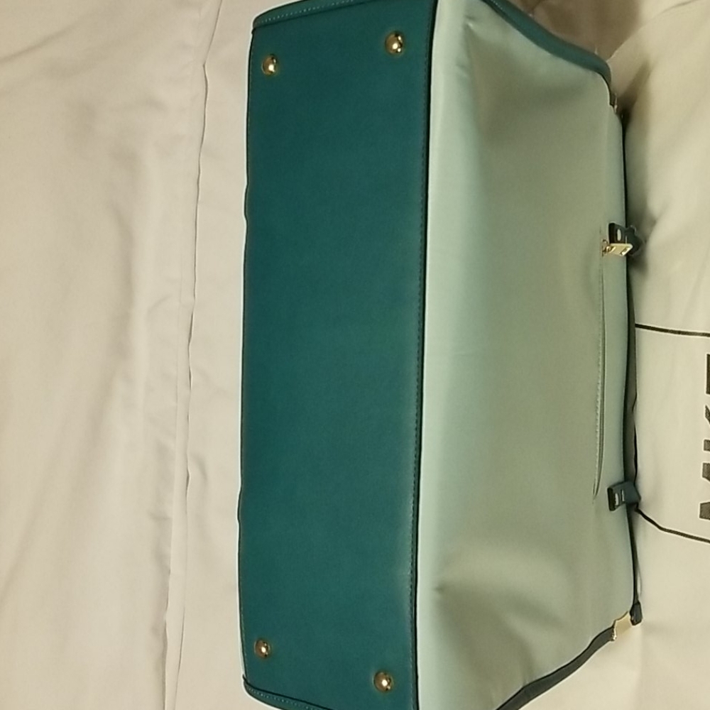 MKF oversized tote - Picture 6 of 7